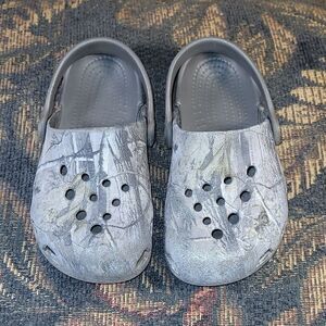 CROCS Kids Camo Clogs- Size 8